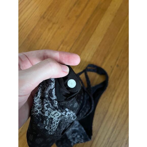 Lululemon Energy Bra in Overlace Energy Bra Ice Grey Black - Picture 4 of 4